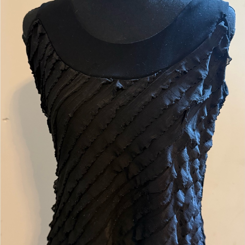 Black Textured Sleeveless Tank Top